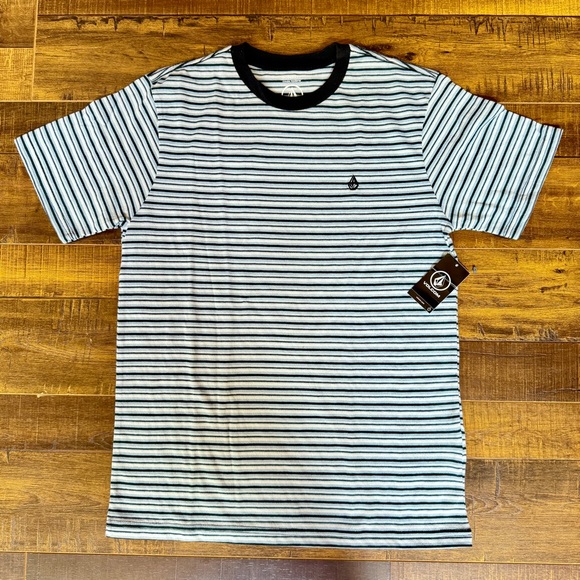 New “Volcom” Stripes T-shirt - Picture 1 of 3